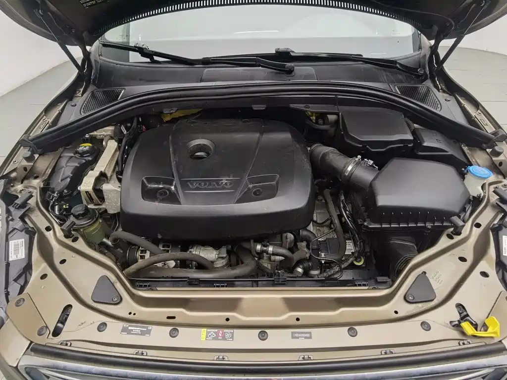 Volvo XC60 — миниатюра 6