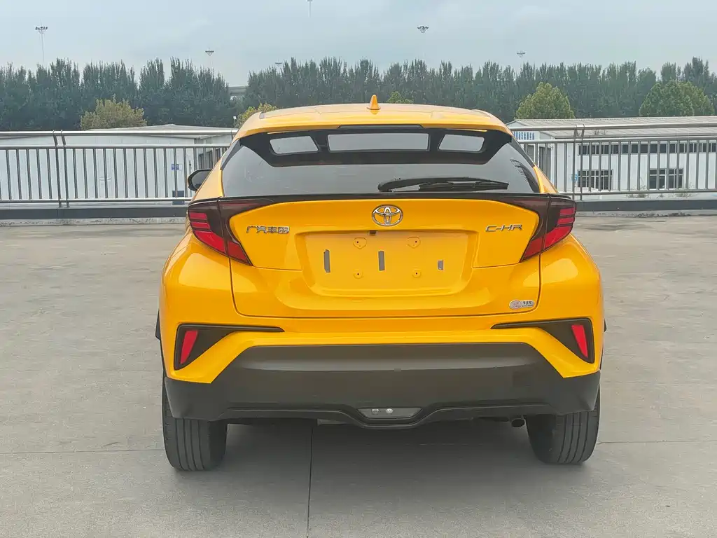 TOYOTA C HR