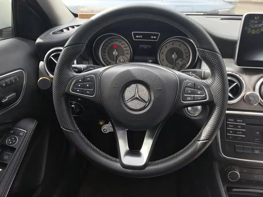 Mercedes-Benz GLA — миниатюра 15