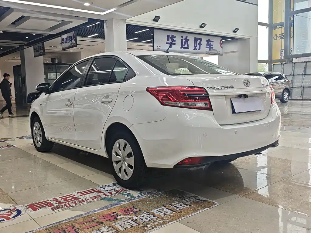 TOYOTA YARIS L TO ENJOY