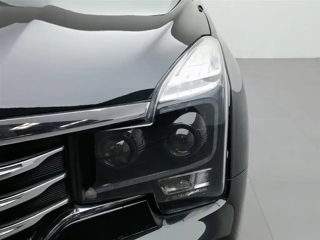 GAC GS8 2017 320T Luxury Smart Connect （ мест）