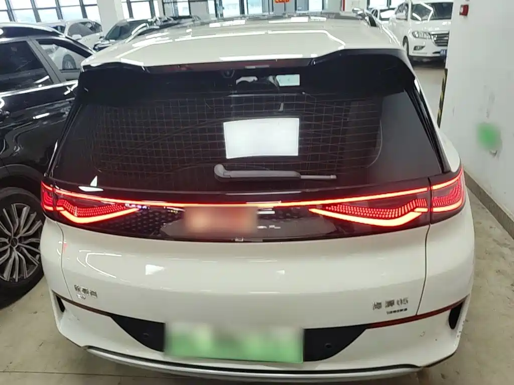 BYD Sealion 05 EV — миниатюра 6
