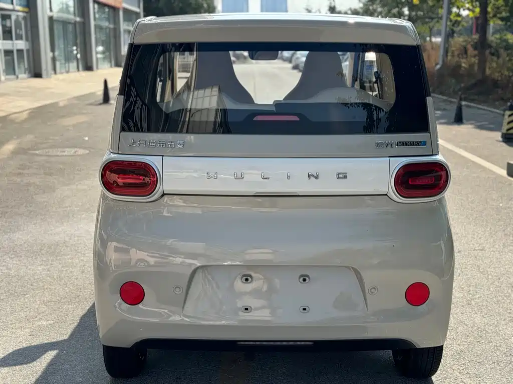 Wuling MINIEV — миниатюра 9