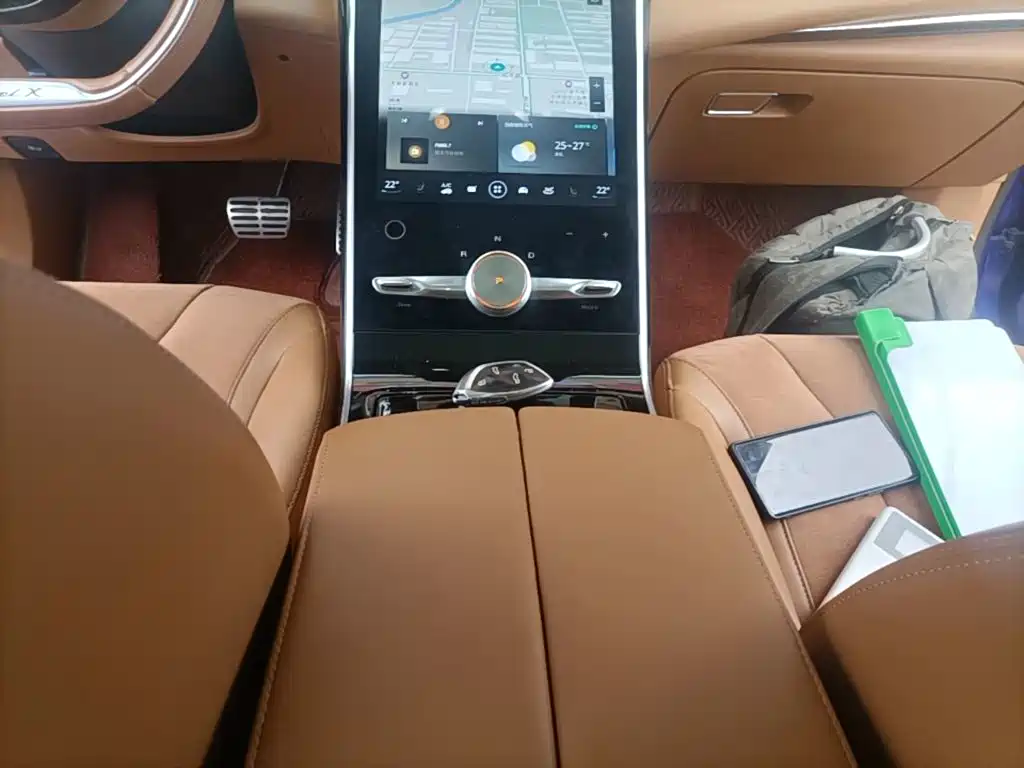 Roewe MARVEL X — миниатюра 14