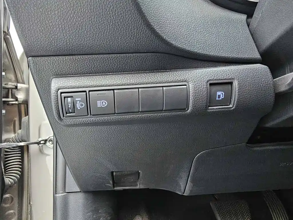 Toyota Corolla — миниатюра 18