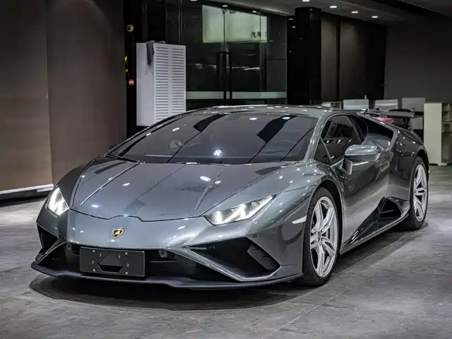 LAMBORGHINI HURACÁN 2020
