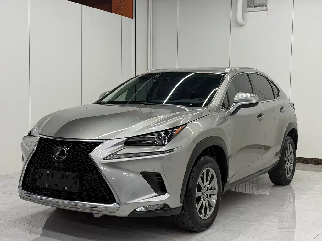 Lexus NX 2021