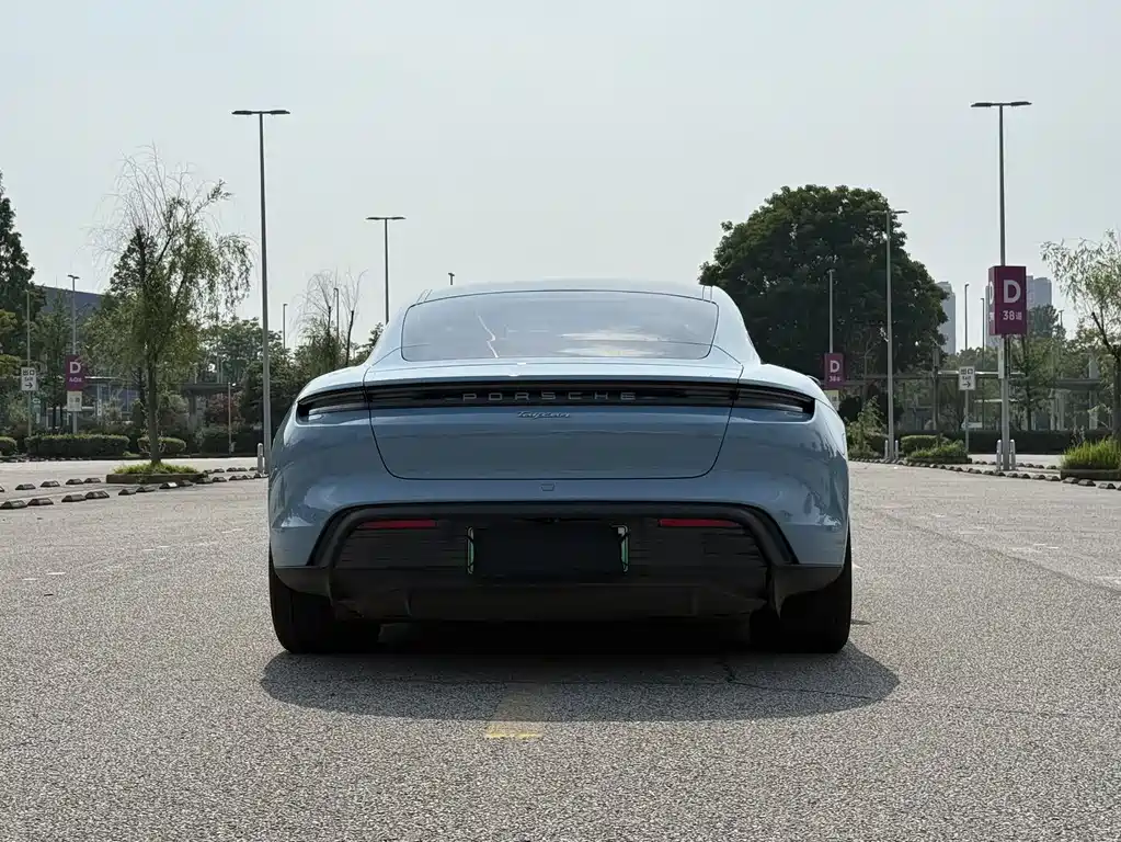 Porsche Taycan 2022 Taycan