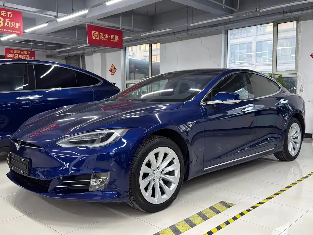Tesla Model S 2018