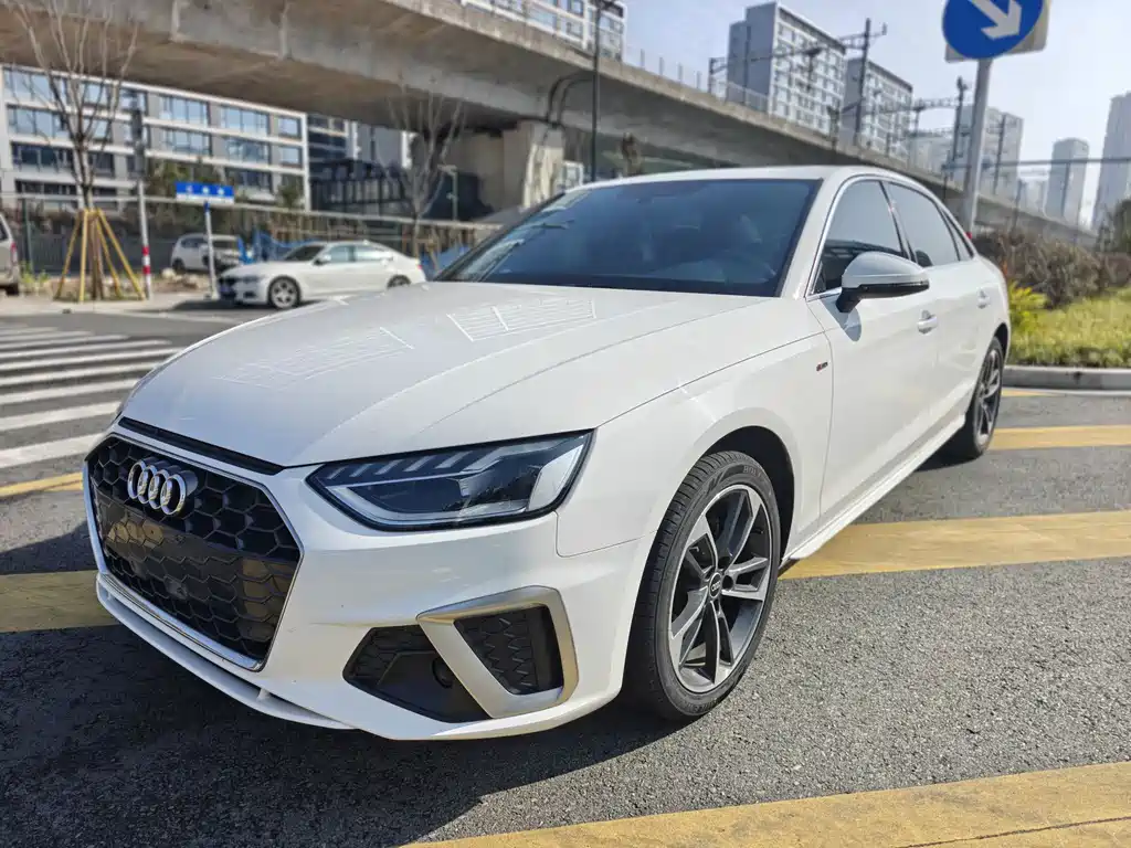 Audi A4L 2023
