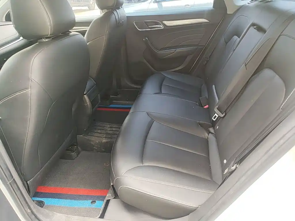 Roewe Roewe i6 Classic — миниатюра 17