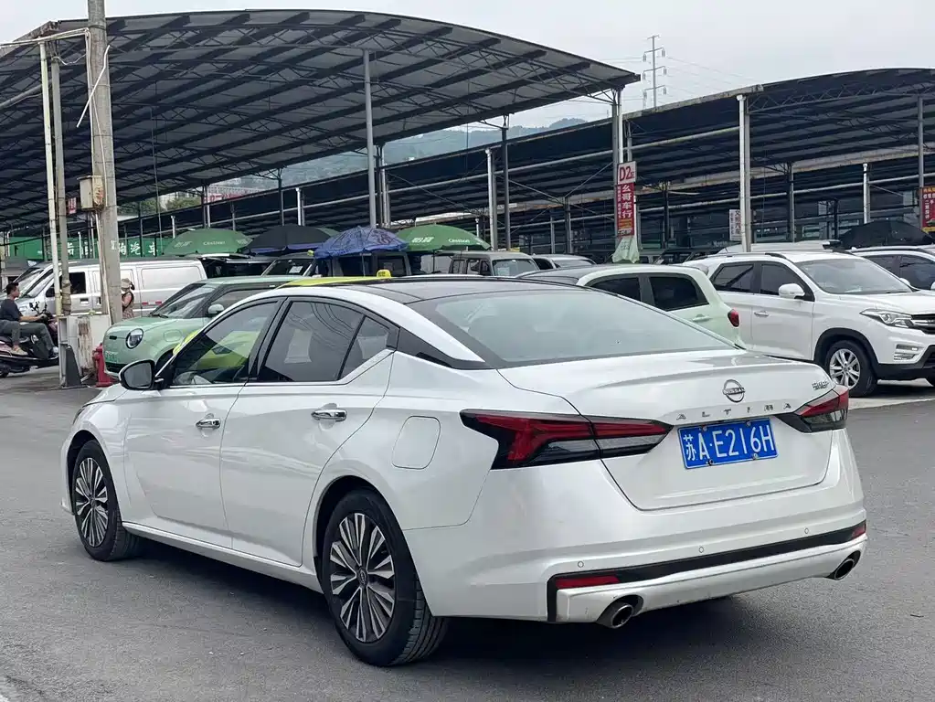Nissan Teana — миниатюра 6