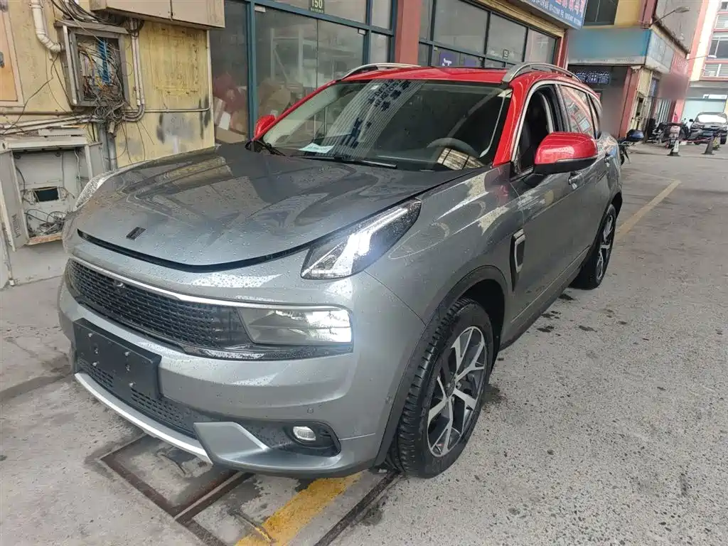Lynk & Co 01 EM-P 2019