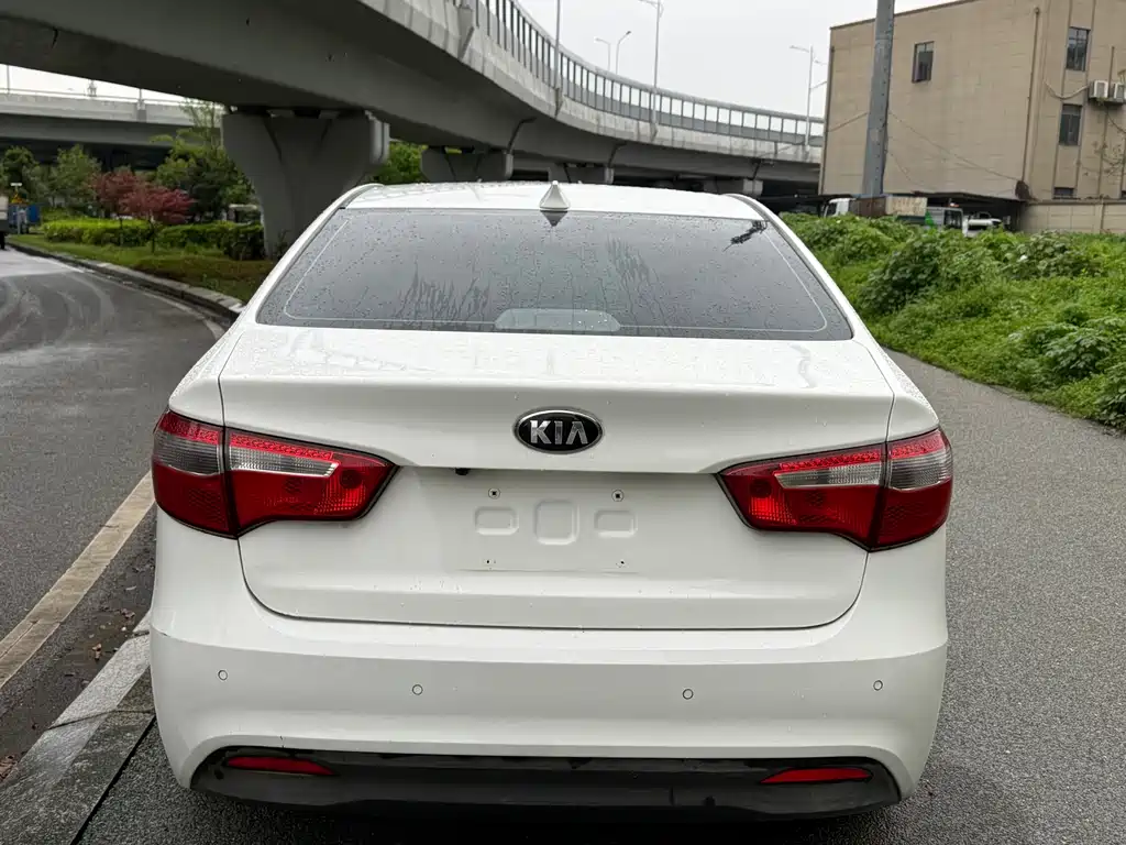 Kia K2 2012 1.4L AT GLS