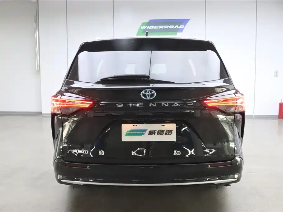 Toyota Sienna 2021 2.5L