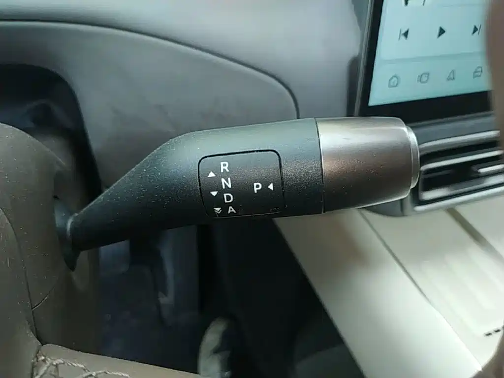 Li Auto Li MEGA — миниатюра 14