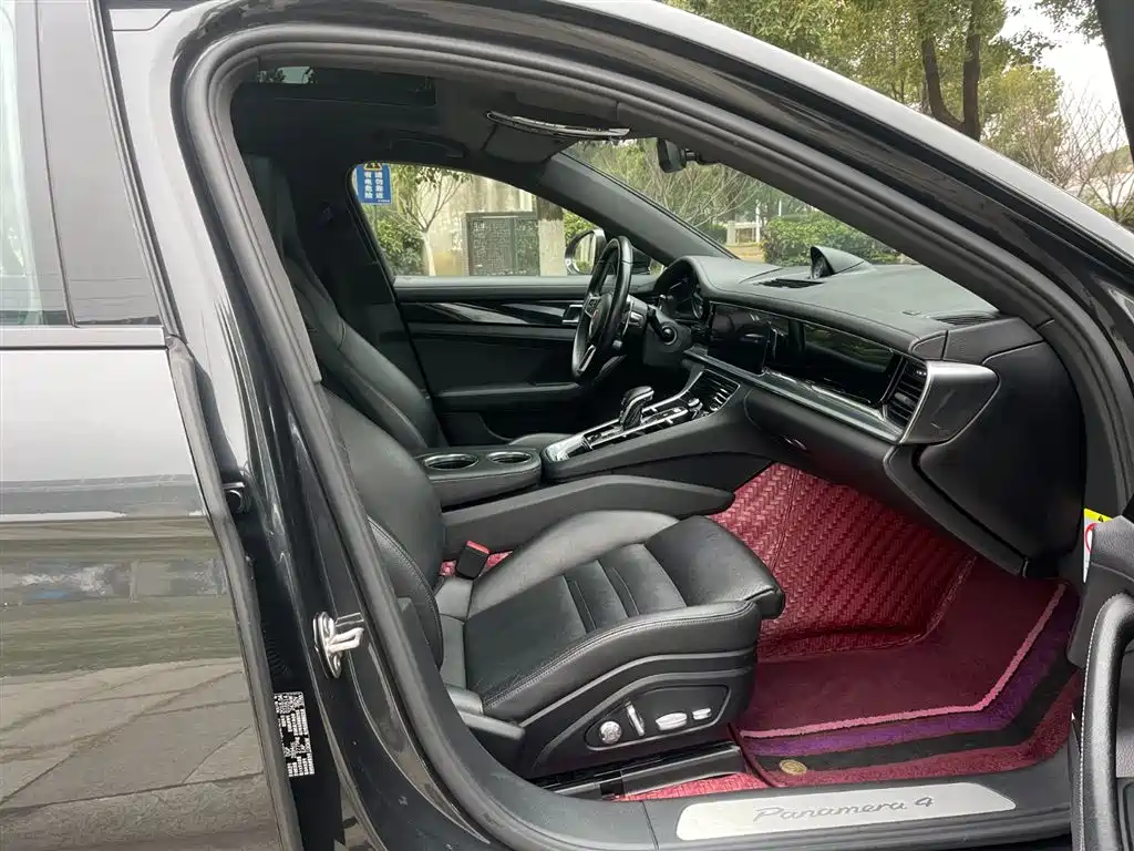 PORSCHE PANAMERA NEW ENERGY