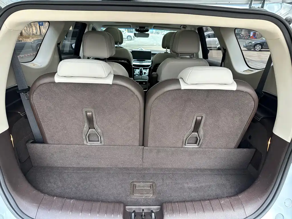 GEELY AUTOMOBILE JIAJIE