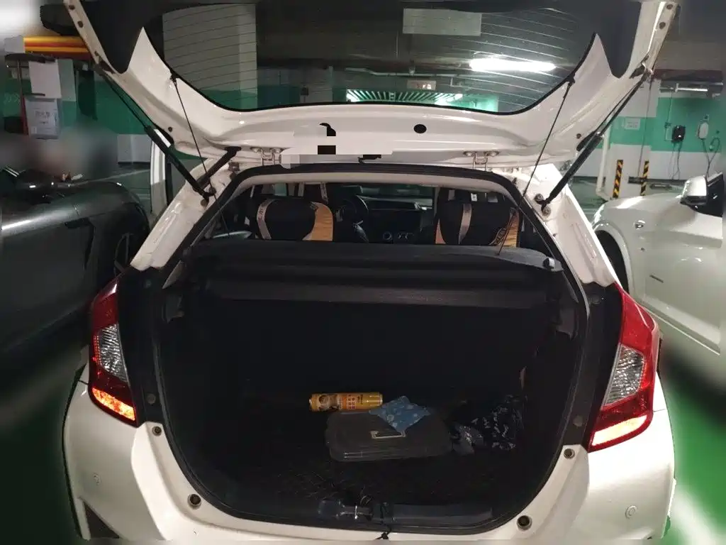 Honda Fit — миниатюра 15