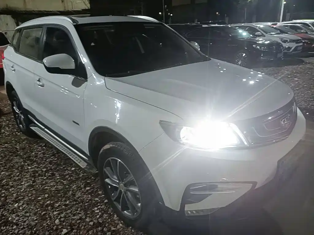 Geely Boyue — миниатюра 4