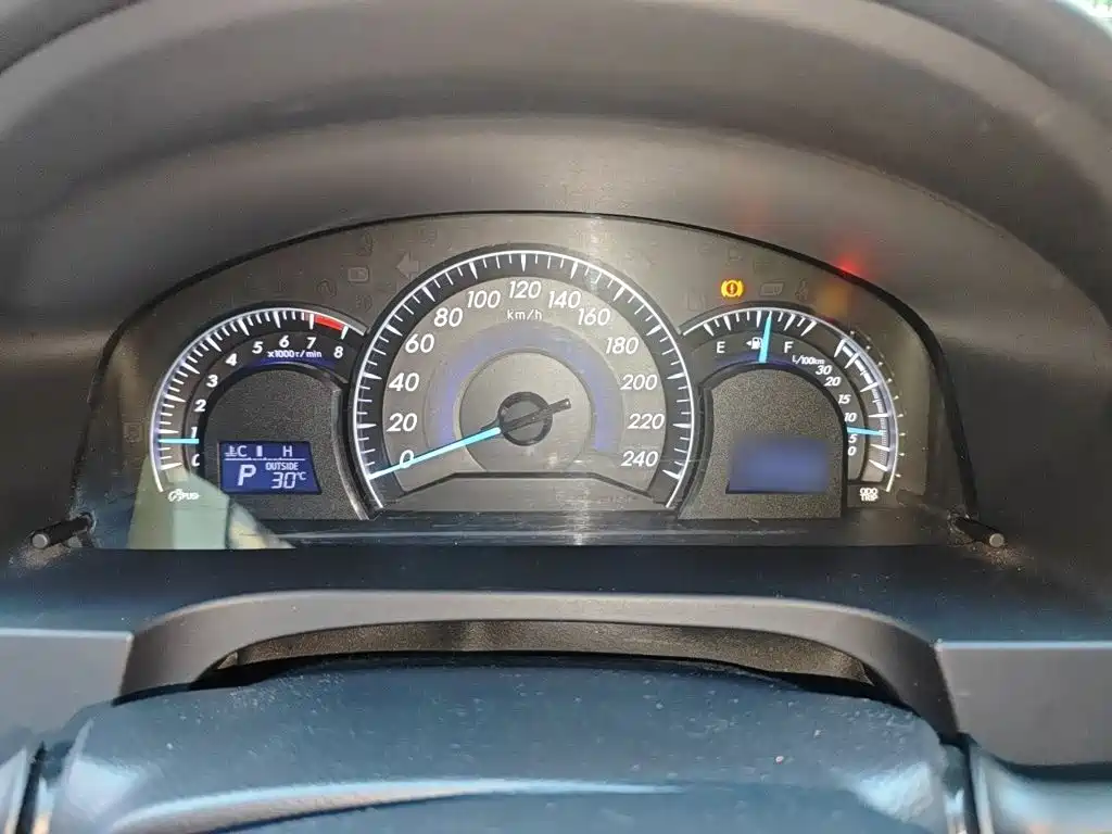 Toyota Camry — миниатюра 4