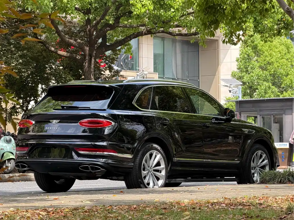 Bentley Bentayga — миниатюра 5