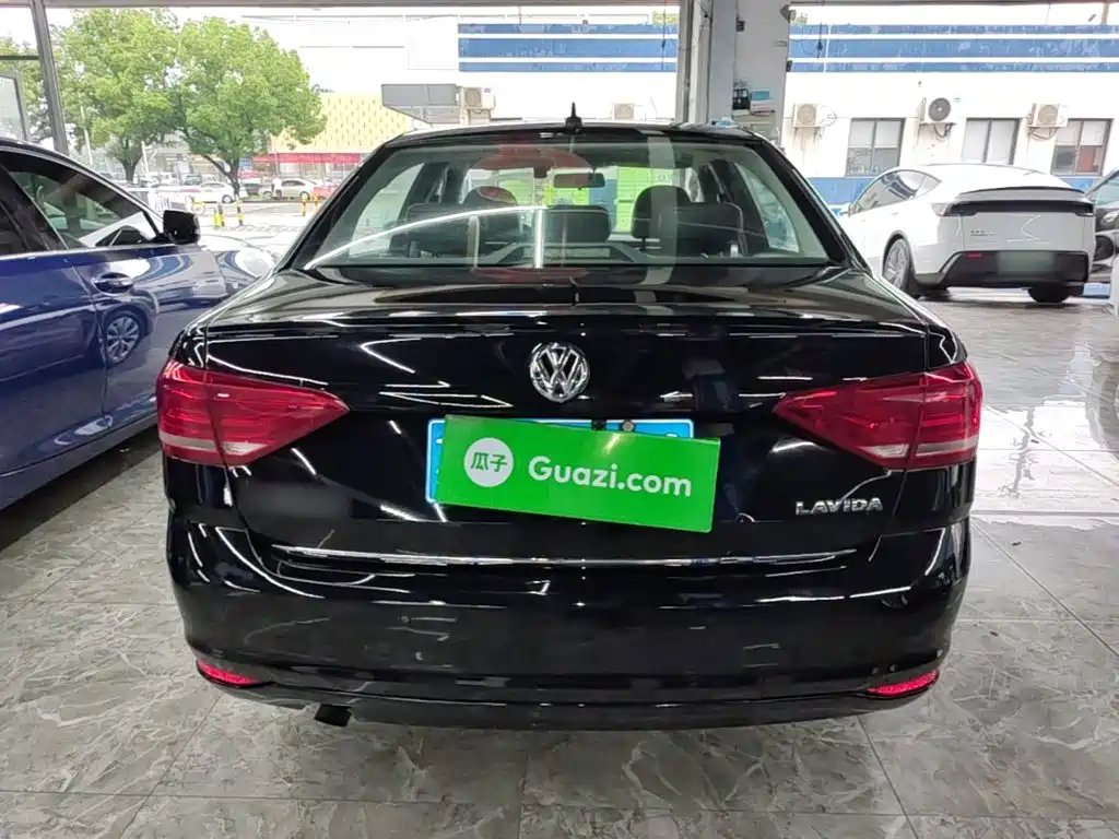 Volkswagen Lavida — миниатюра 6