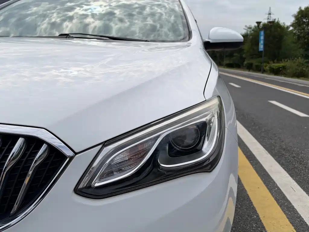 Buick Excelle — миниатюра 5