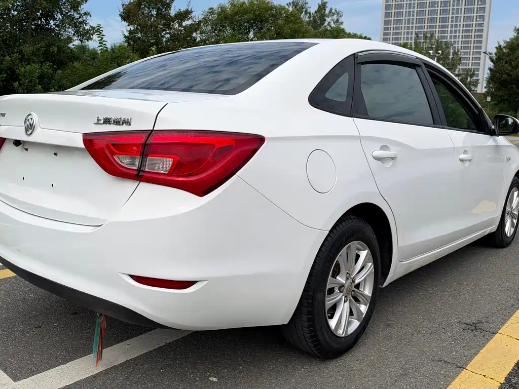 Buick Excelle — миниатюра 13