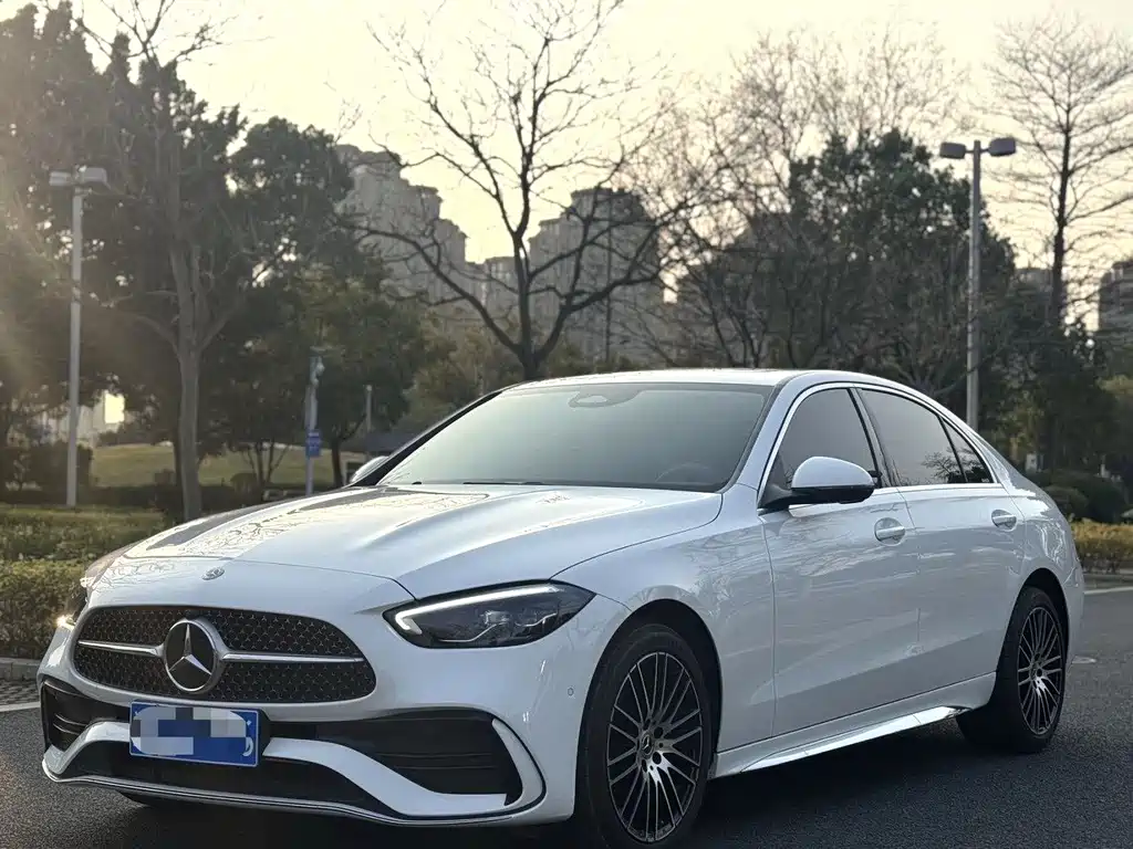 Mercedes-Benz C-Class — миниатюра 2