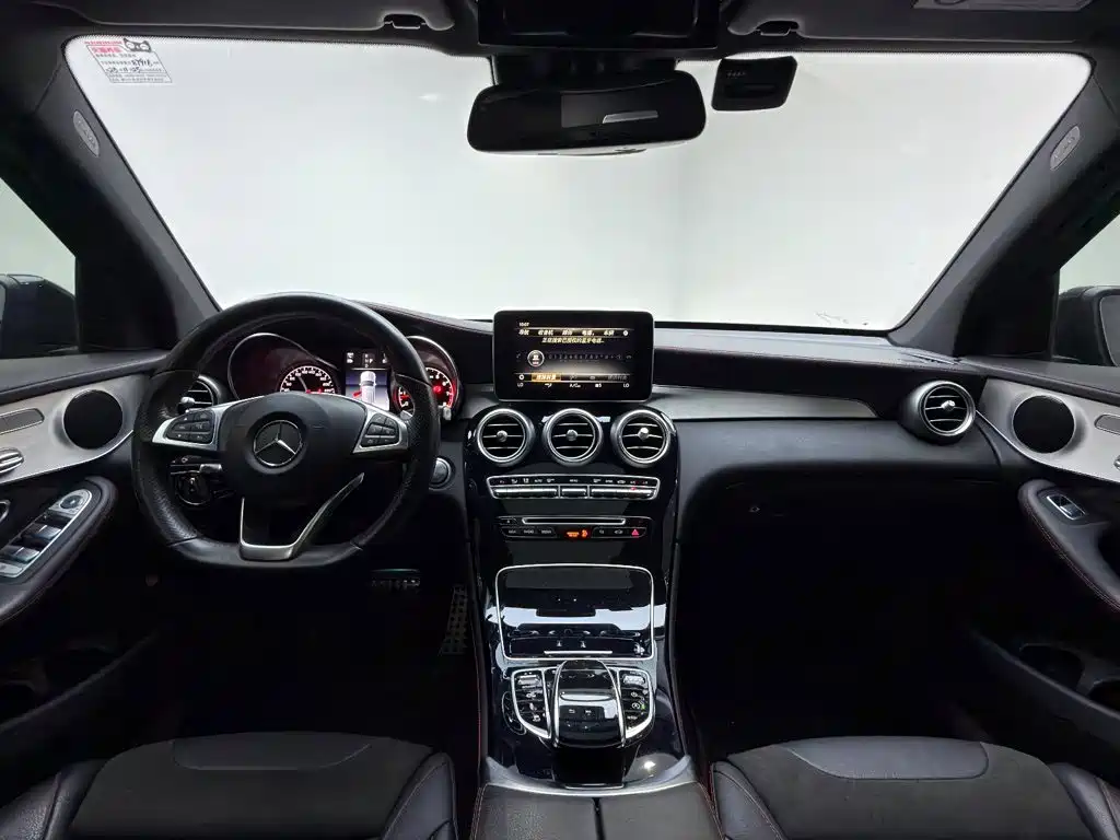 Mercedes-Benz GLC AMG — миниатюра 10