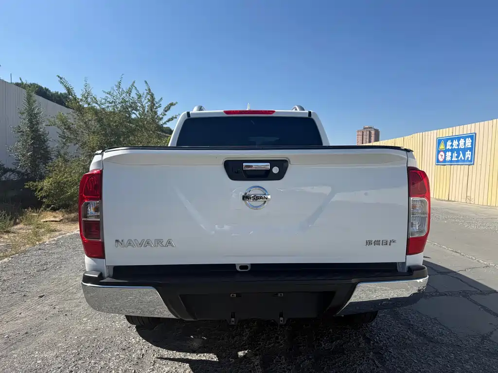 Nissan Navara — миниатюра 8