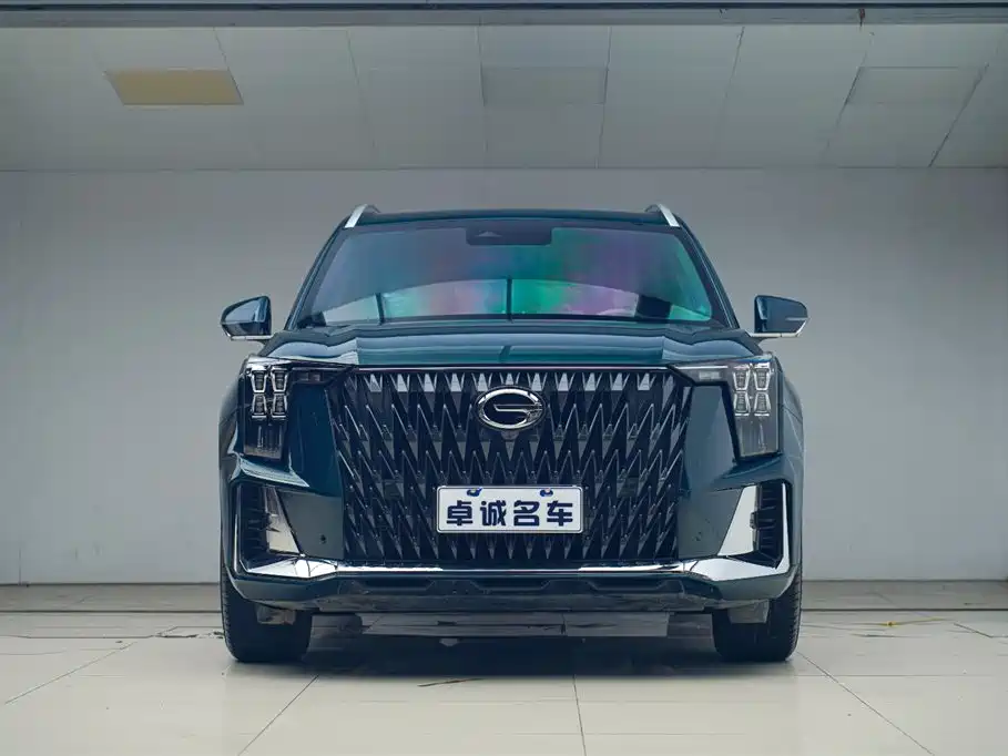 GAC GS8 2022 2.0TM Luxury ( мест)