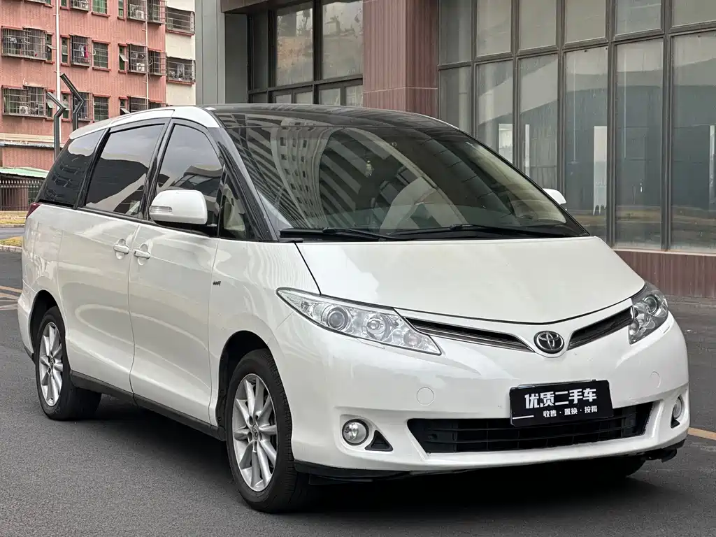 Toyota Previa 2018 2.4L AT