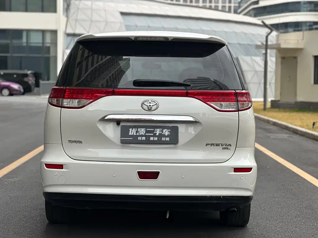 Toyota Previa 2018 2.4L AT