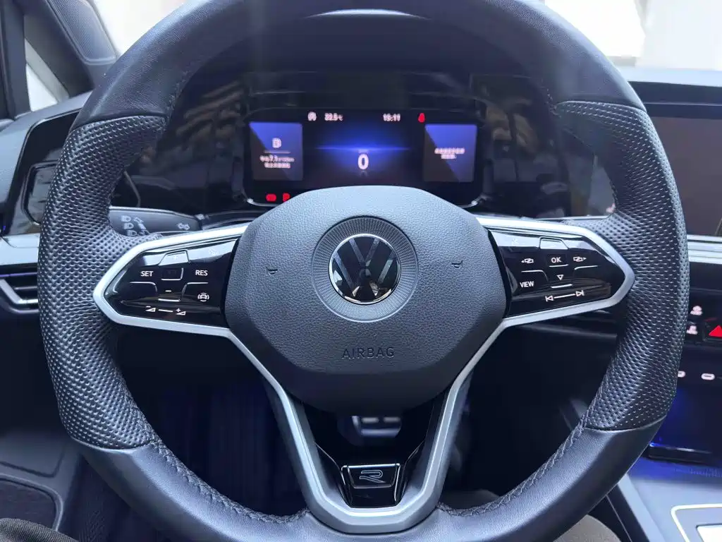 Volkswagen Golf — миниатюра 12
