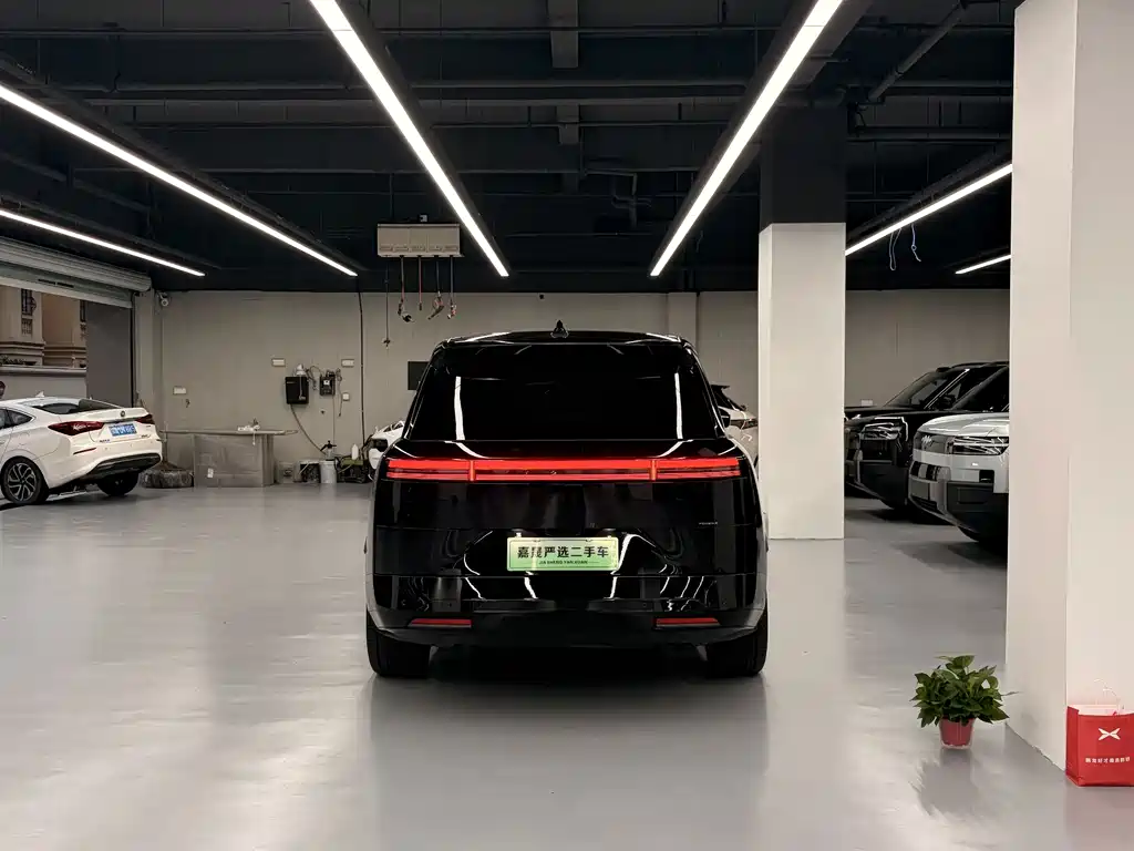 XPeng GX — миниатюра 6