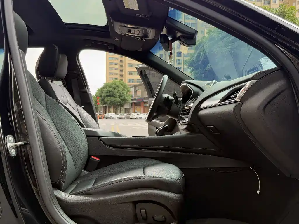 Cadillac CT5 — миниатюра 19