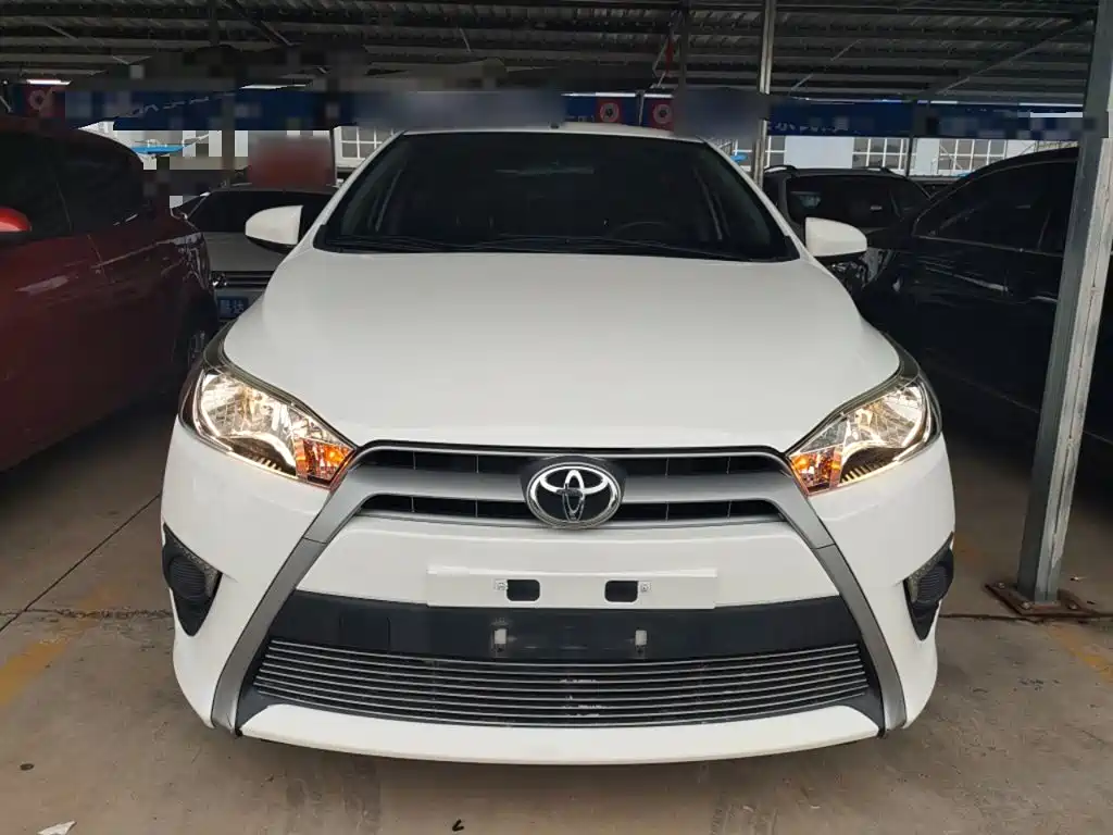 Toyota Yaris L — миниатюра 3