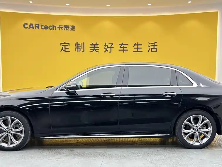 Mercedes-Benz E-Class — миниатюра 7