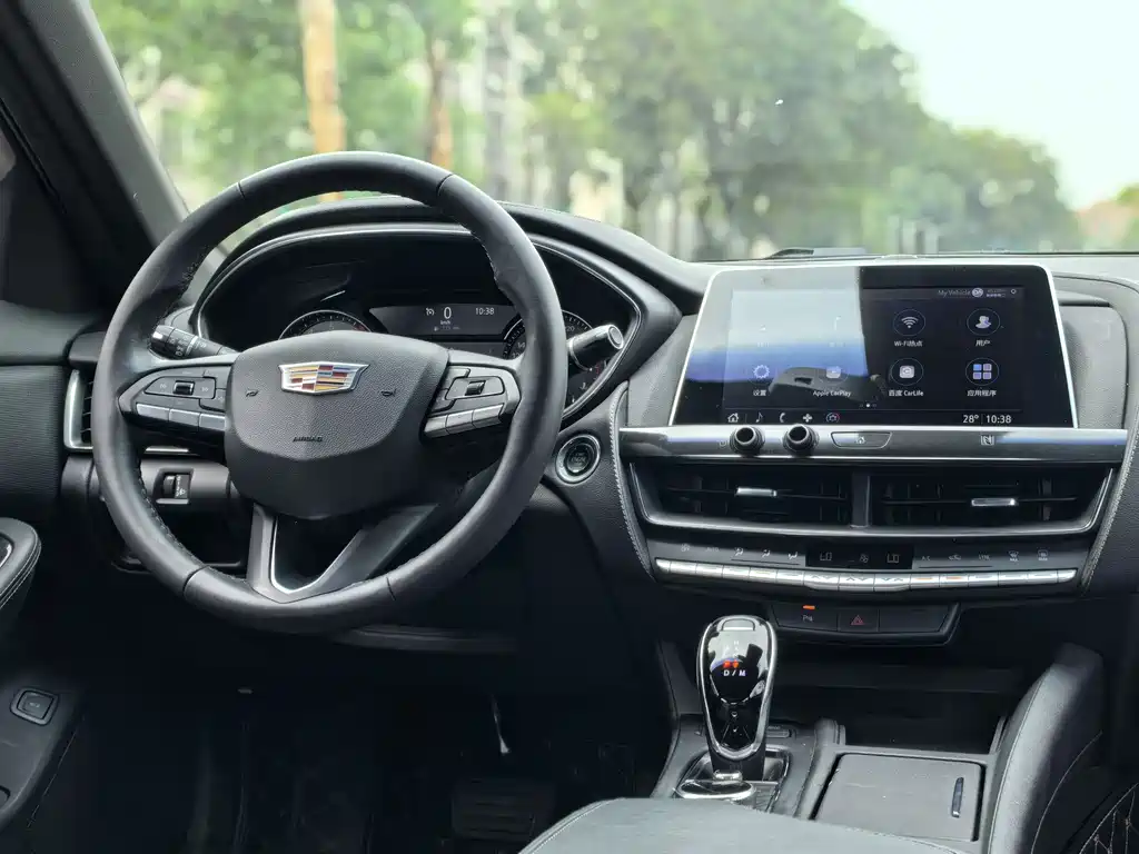 Cadillac CT5 2021 28T Fashion