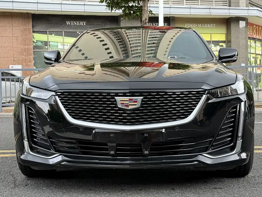 Cadillac CT5 — миниатюра 2
