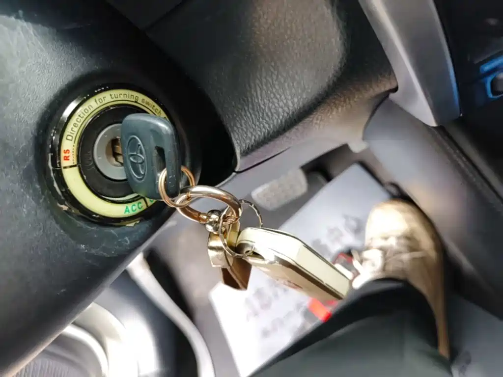 Toyota Yaris L — миниатюра 9
