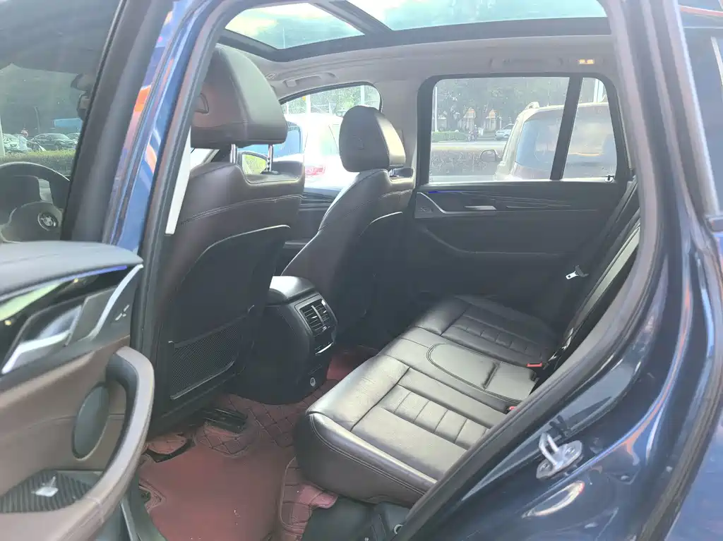 BMW X3 — миниатюра 9
