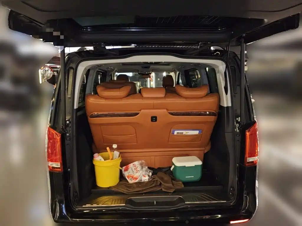 Mercedes-Benz V-Class — миниатюра 15