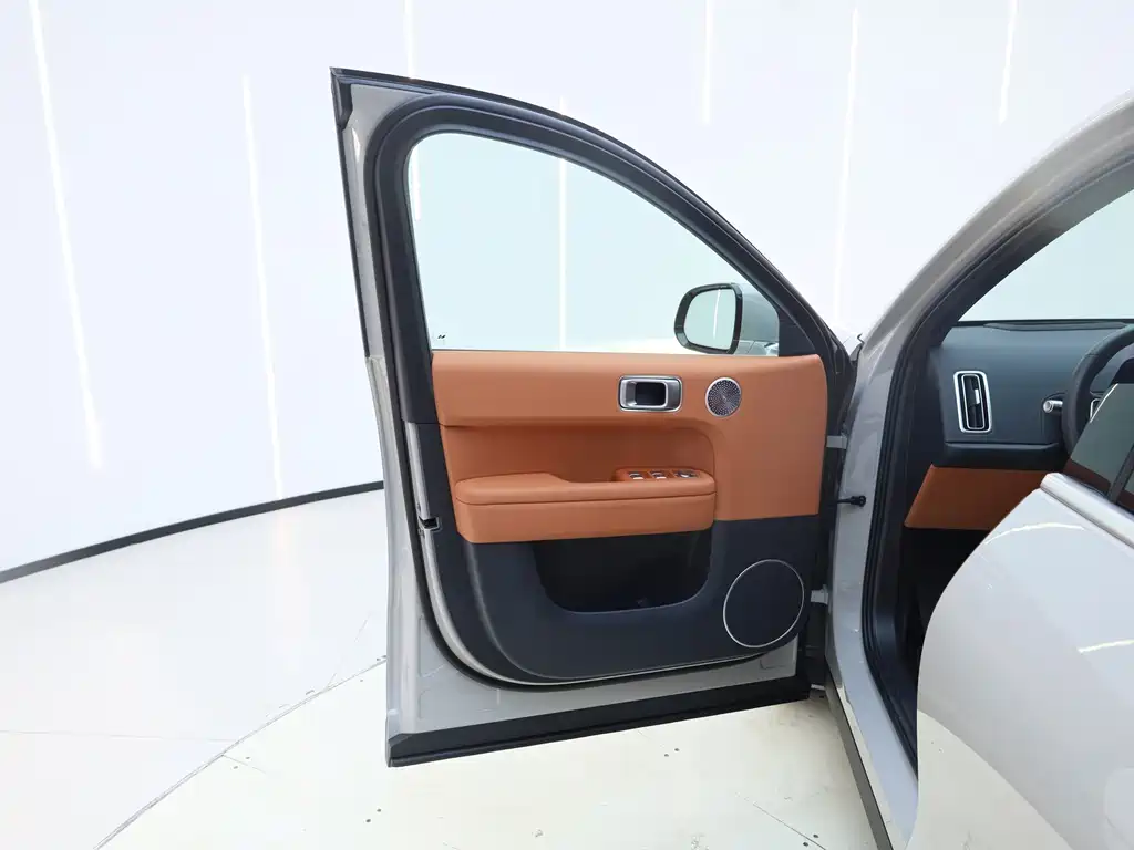 Li Auto Li L6 — миниатюра 10