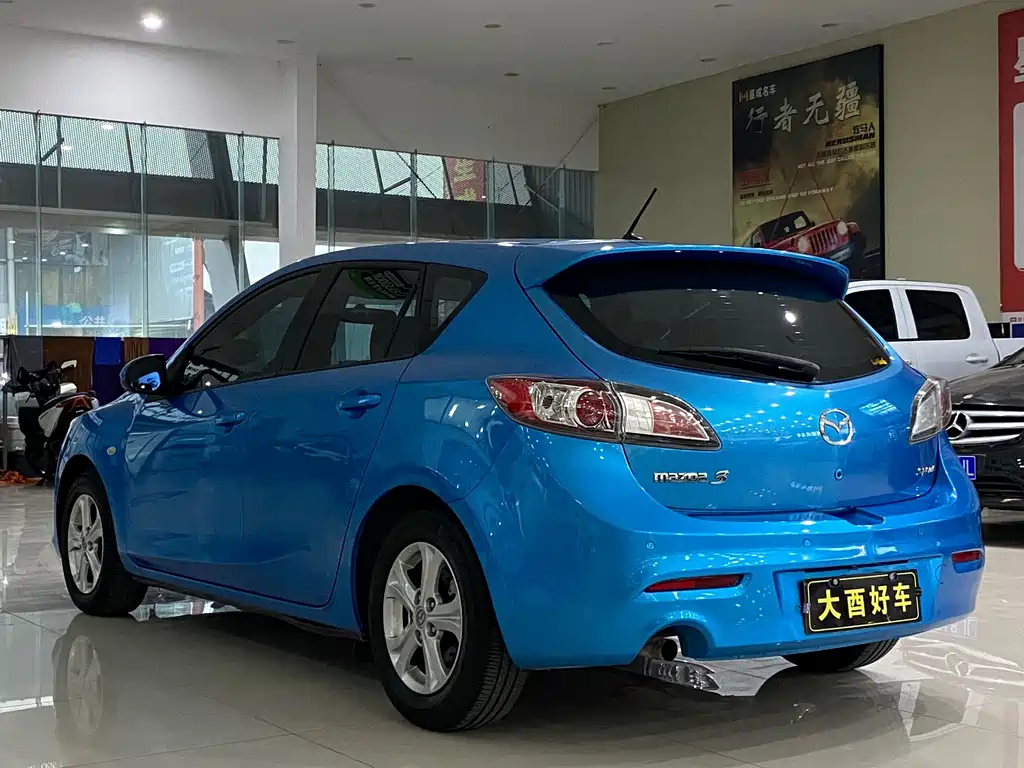 Mazda 3 (Import) — миниатюра 8