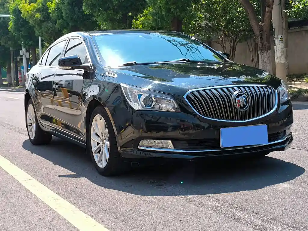 Buick LaCrosse 2013 2.4L SIDI Luxury Comfort