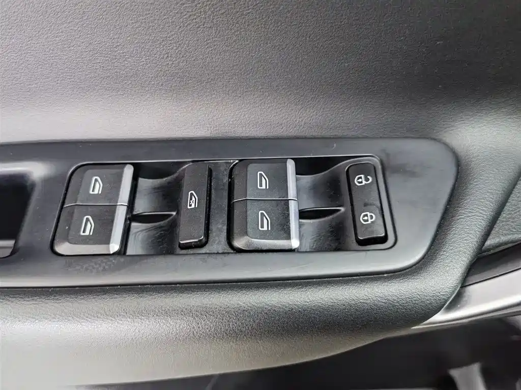 GEELY AUTOMOBILE BOYUE