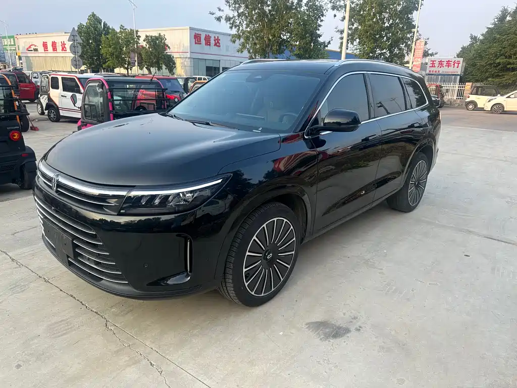 问界M7 2022款 1.5T 四驱旗舰版